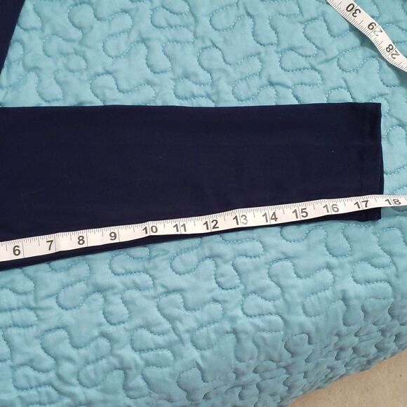 Charlie Paige. Darling 3/4 Sleeve Scoop Neckline with Multi Layers. Size S/M. - Picture 10 of 12